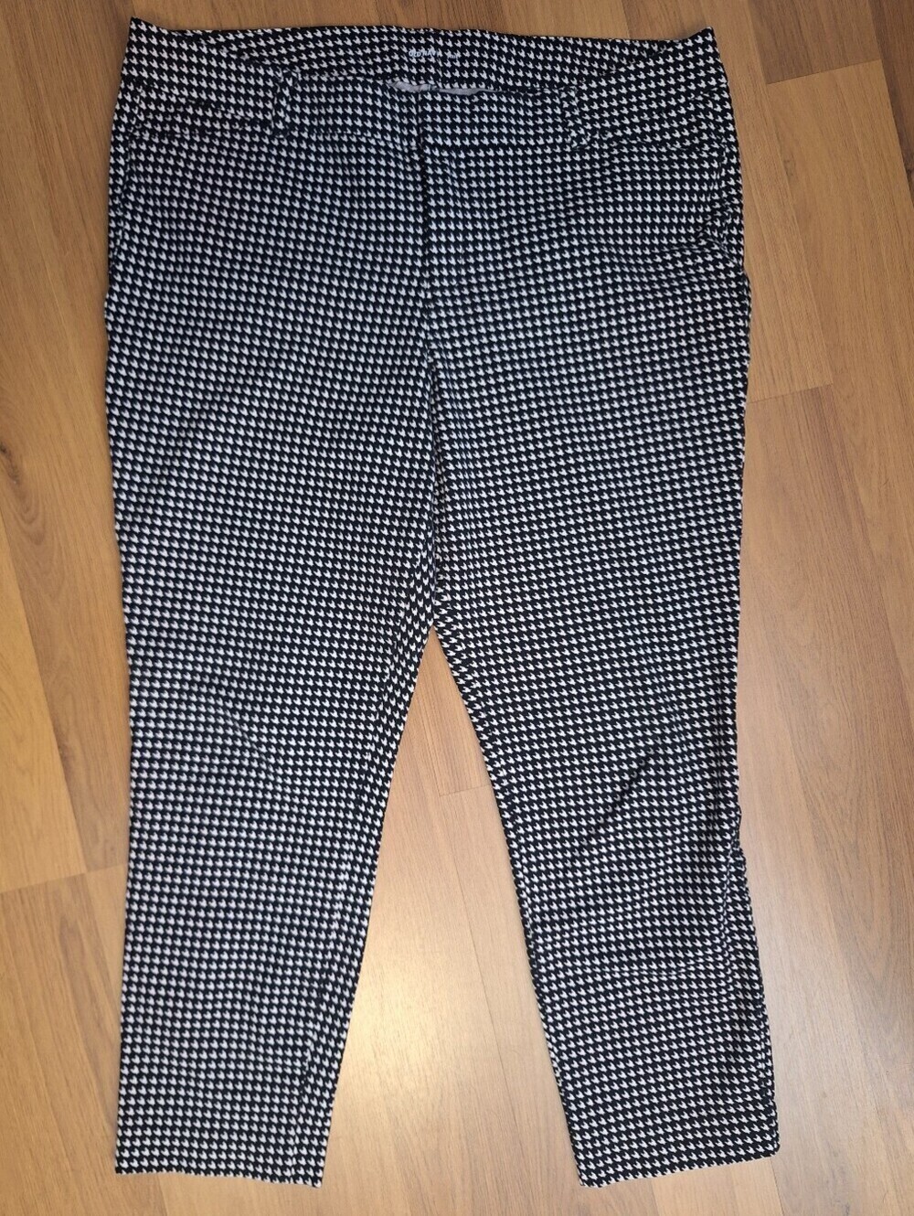 Old Navy Pixie Black & White Houndstooth Pants